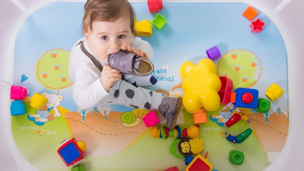 Best Baby Playpens for Babies and Changer Combo