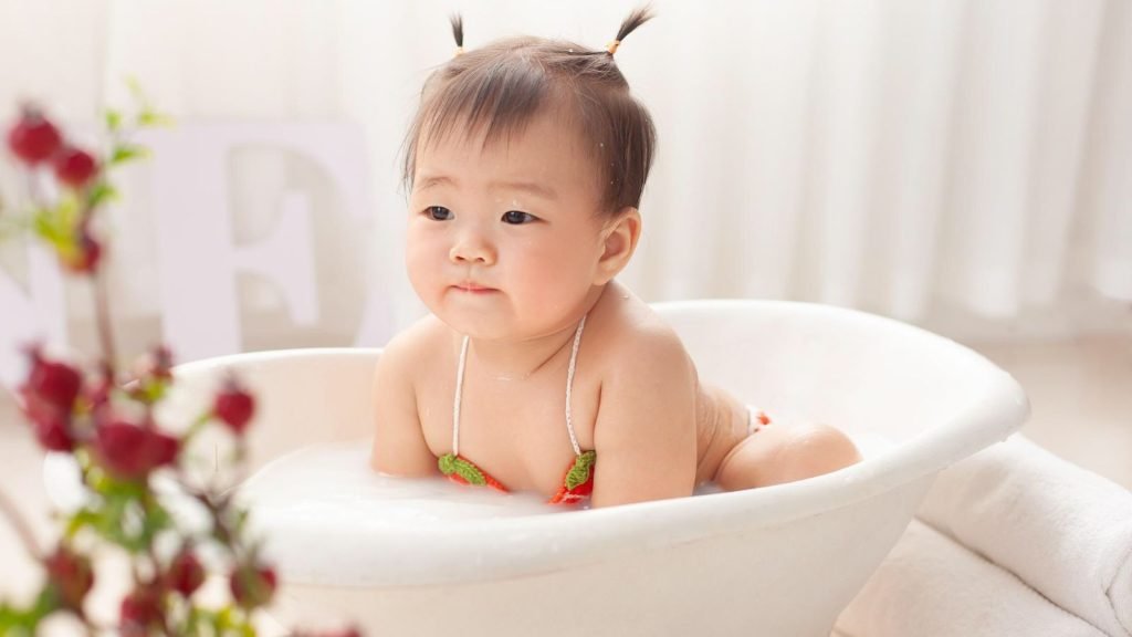 Create a Calming Baby Bath Routine