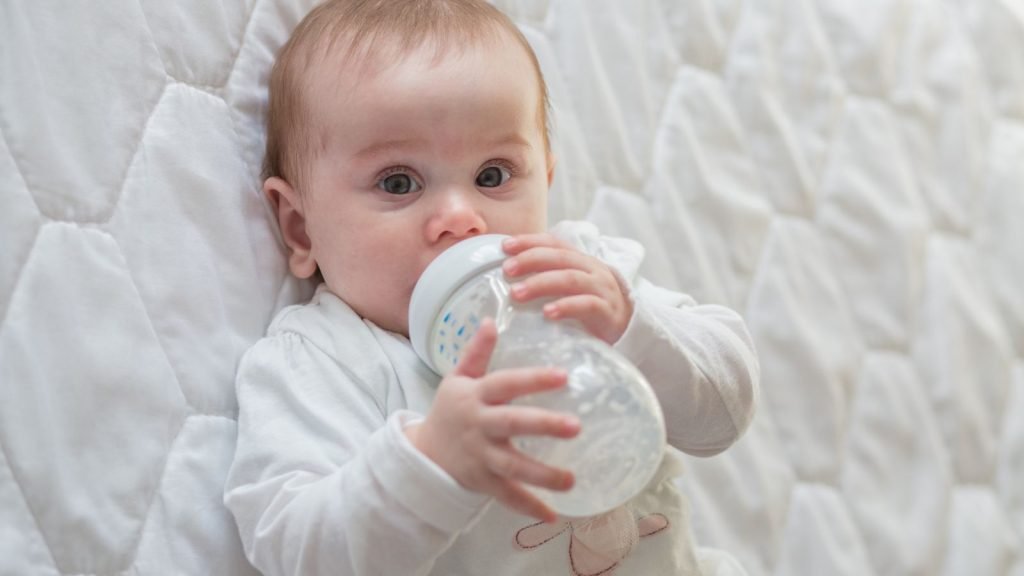 Choosing The Right Baby Bottle Size